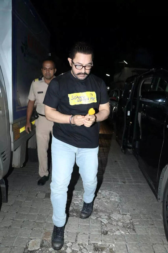 सितारे ज़मीन पर की रिलीज़ के बाद आमिर खान गर्लफ्रेंड गौरी स्प्रैट के साथ आइसक्रीम डेट पर निकले