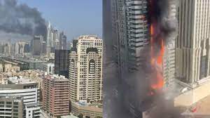Dubai fire news: दुबई मरीना में 67 मंजिला इमारत पर लगी आग, 3820 लोगों कि बची जान जानिए पूरी घटना