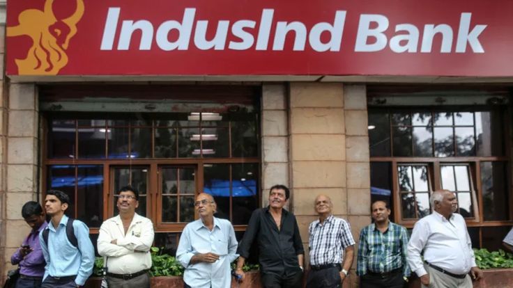 सूत्रों के अनुसार IndusInd Bank ने सीईओ की सूची केंद्रीय बैंक को मंजूरी के लिए भेजी है।