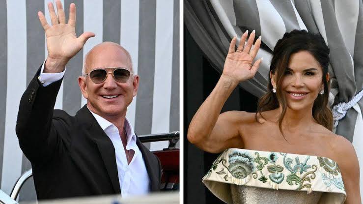 Jeff Bezos-Lauren Sanchez Wedding: दुनिया के चौथे सबसे अमीर इंसान की शादी की तस्वीर आई सामने,शादी के बाद पहली तस्वीर वायरल
