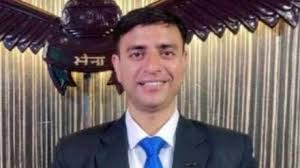 पायलट राजवीर सिंह चौहान उत्तराखंड हेलिकॉप्टर दुर्घटना में मारे गए भारतीय सेना में 15 साल से अधिक की सेवा की