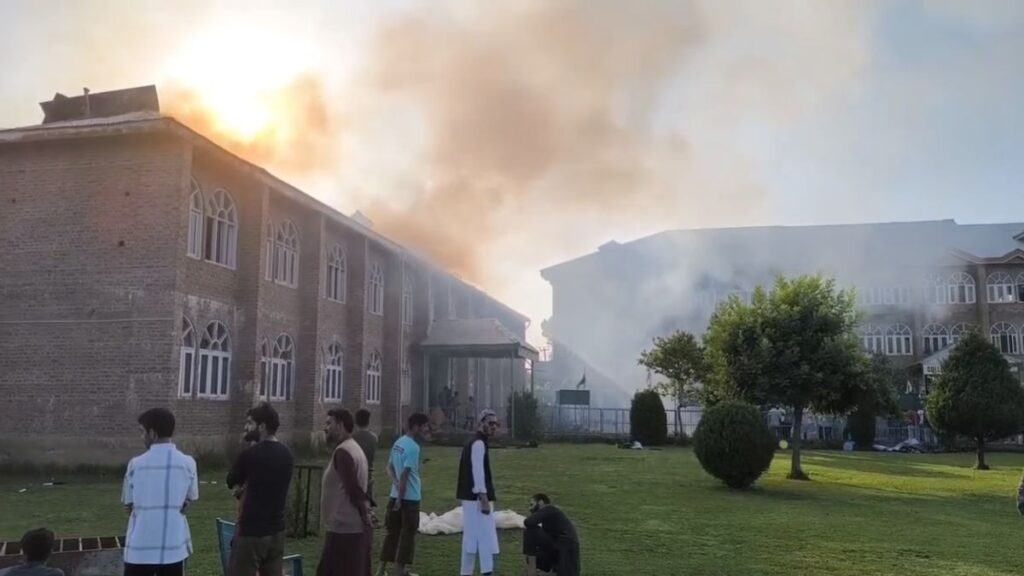 जम्मू-कश्मीर के बारामूला हॉस्टल में लगी आग, सभी छात्र सुरक्षित
