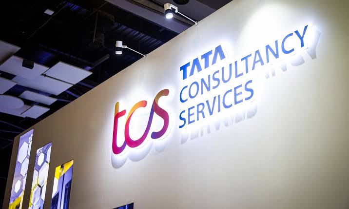 TCS New Bench Policy 2025: टीसीएस कर्मचारियों के लिए  नया नियम, 35 दिनों में। प्रोजेक्ट जरूरी, रिमोट वर्क खत्म जानिए पूरी जानकारी