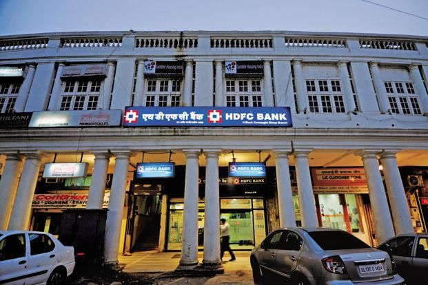 झूठ बोलकर बेचे गए बॉन्ड: HDFC बैंक के 4 अधिकारियों के खिलाफ शिकायत दर्ज