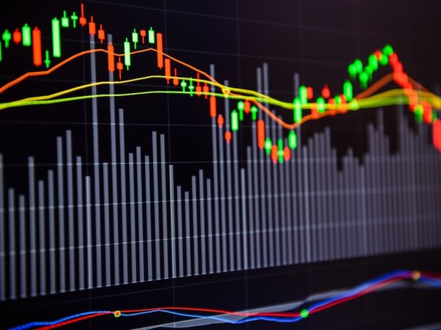 सोमवार को 14 शेयरों पर रखें नजर: 2025 में दिख सकती है बड़ी हलचल, टॉप स्टॉक्स और मार्केट अपडेट