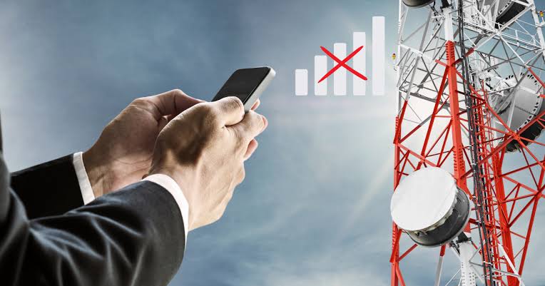 मोबाइल यूजर्स को झटका: कॉल और इंटरनेट पर खर्च बढ़ेगा 12% तक, जानें पूरी डिटेल