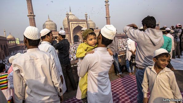 भारत में 10 साल में 34.51 करोड़ बढ़ी मुसलमानों की आबादी: तथ्य, आंकड़े और विश्लेषण