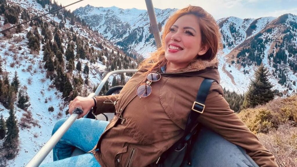 टीवी की दो फेवरेट हसीनाएं: 44 की श्वेता तिवारी या 37 की बबीता जी, किसे करते हैं लोग ज्यादा पसंद ?