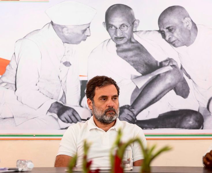 राहुल गांधी के वकील ने बिना सहमति के दायर की जान के खतरे की याचिका: सुप्रिया श्रीनेत का बयान